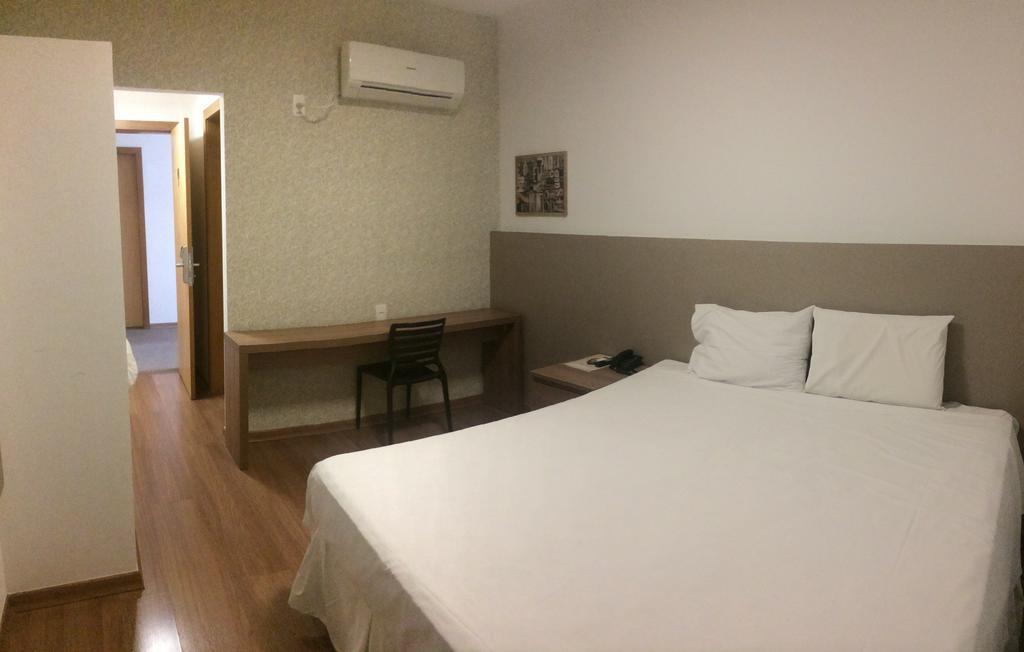 Lord Hotel Aeroporto Confins Vespasiano Exterior foto