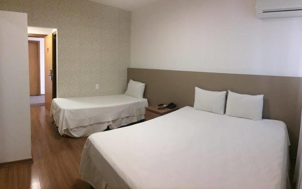 Lord Hotel Aeroporto Confins Vespasiano Exterior foto