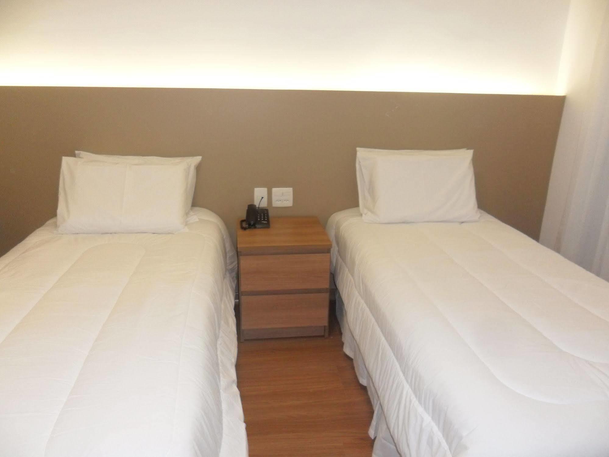 Lord Hotel Aeroporto Confins Vespasiano Exterior foto